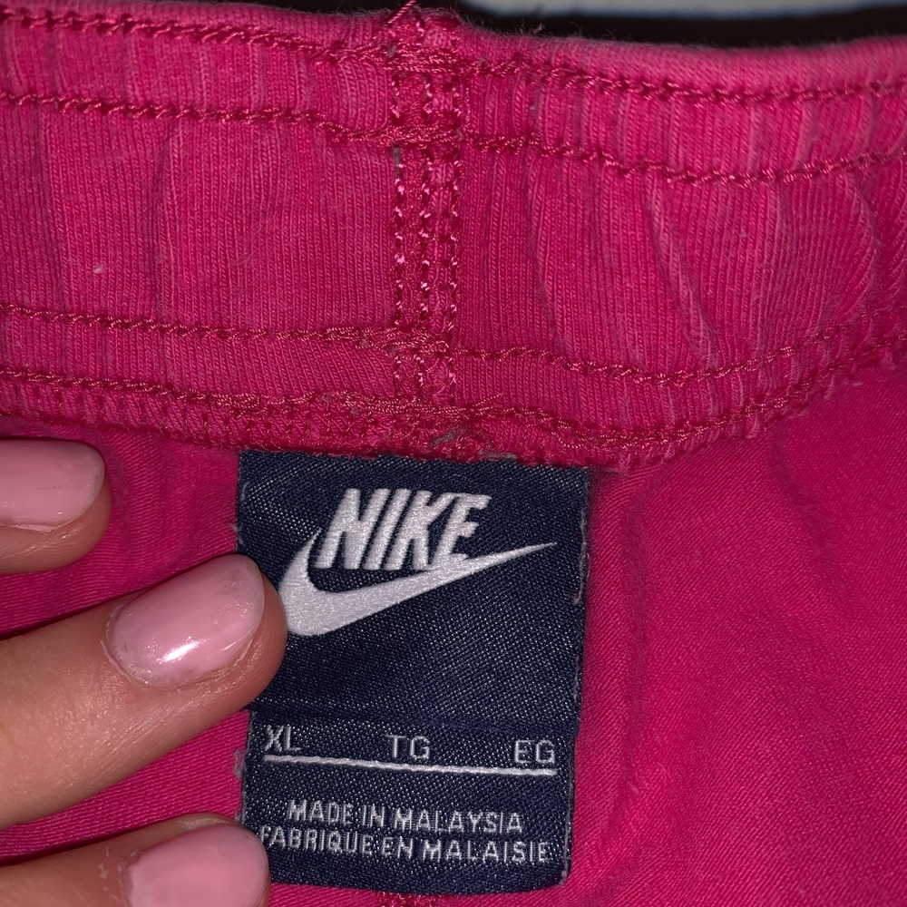 Pink nike leggings - Picture 3 of 4